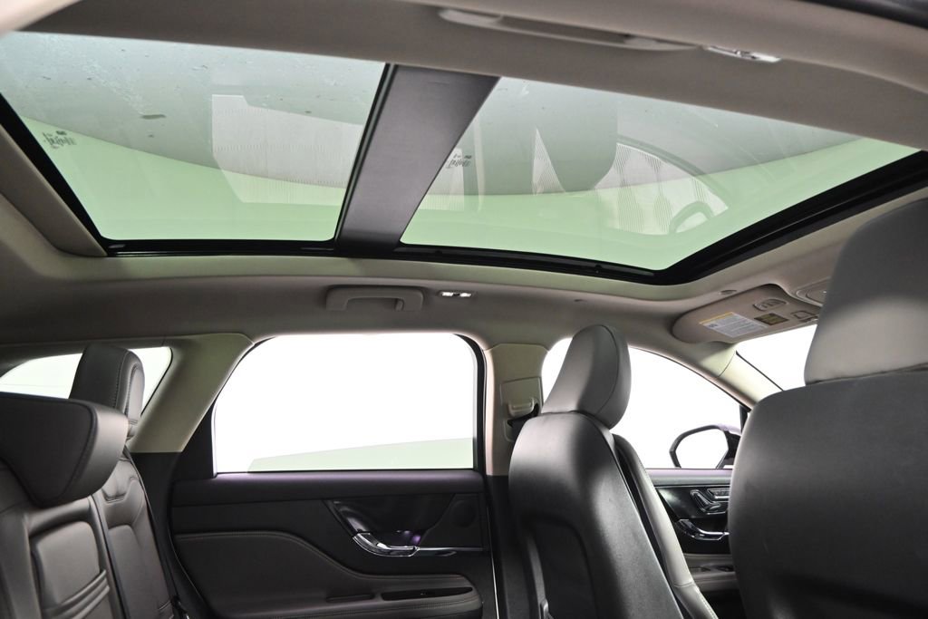 New 2025 Lincoln Corsair Reserve w/ Jet Appearance Package image 17