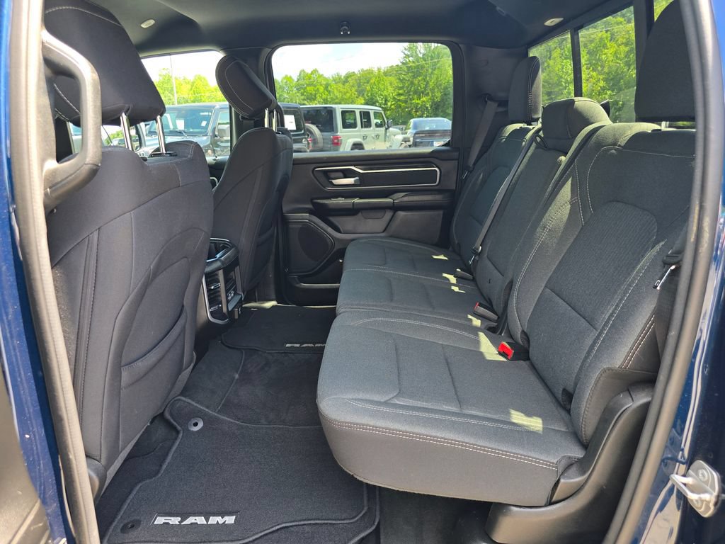 Used 2022 RAM 1500 Big Horn AWD/4WD image 10