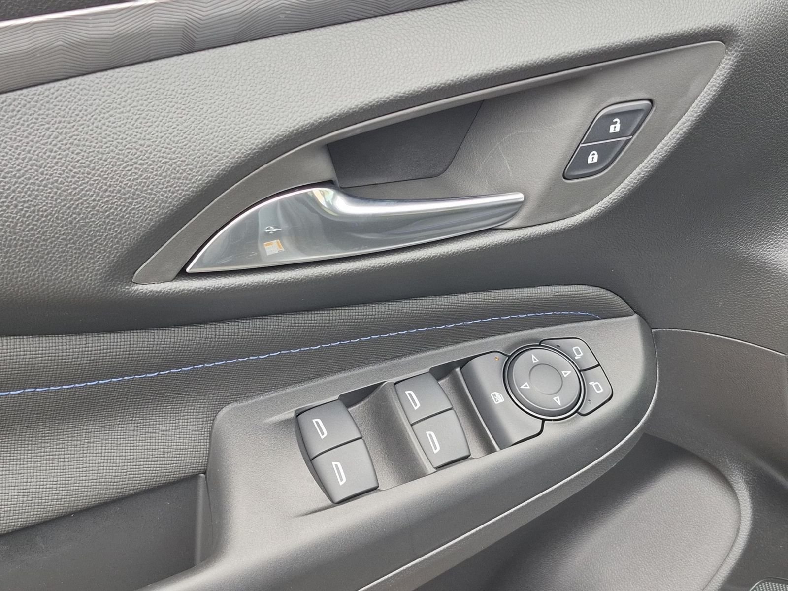 New 2026 Buick Envista Sport Touring w/ Convenience I Package FWD image 22
