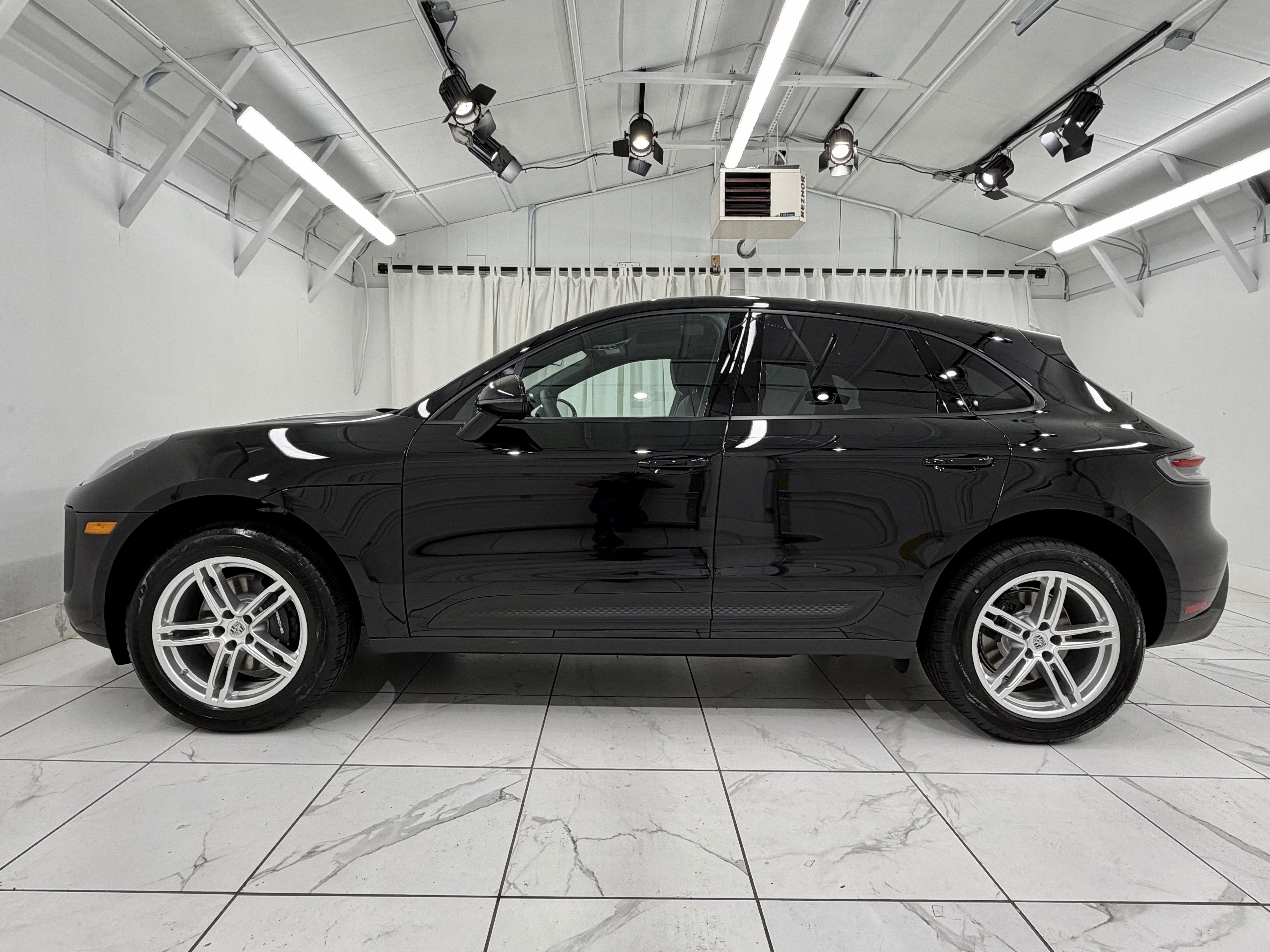 New 2026 Porsche Macan image 15