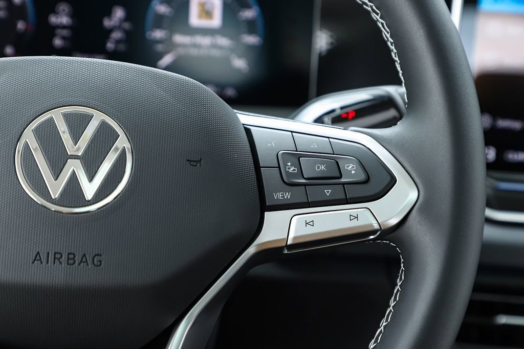 New 2026 Volkswagen Tiguan SE image 61