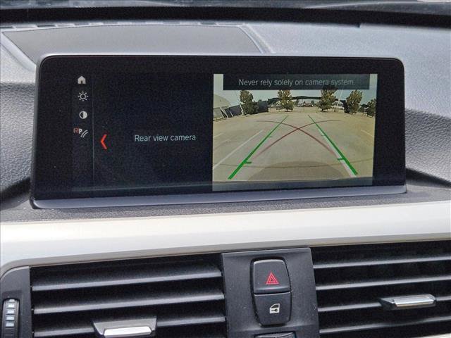 Used 2018 BMW 320i Sedan RWD image 13