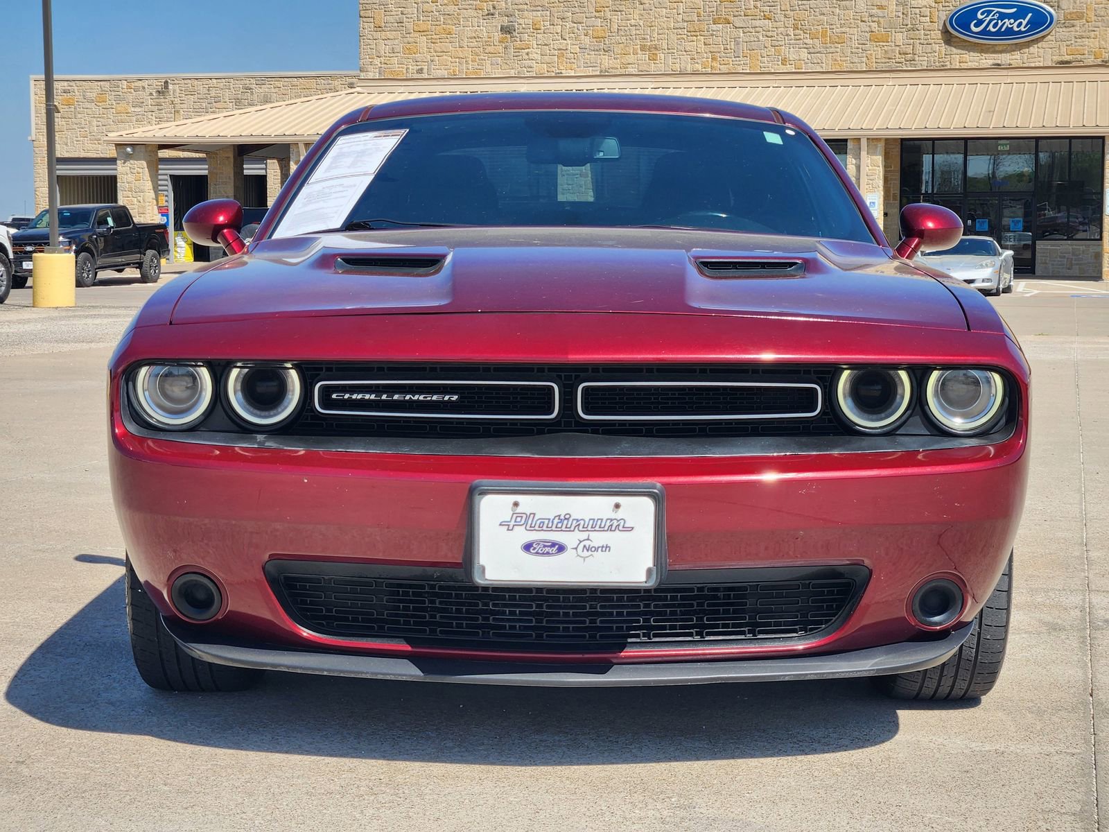 Used 2019 Dodge Challenger SXT image 6