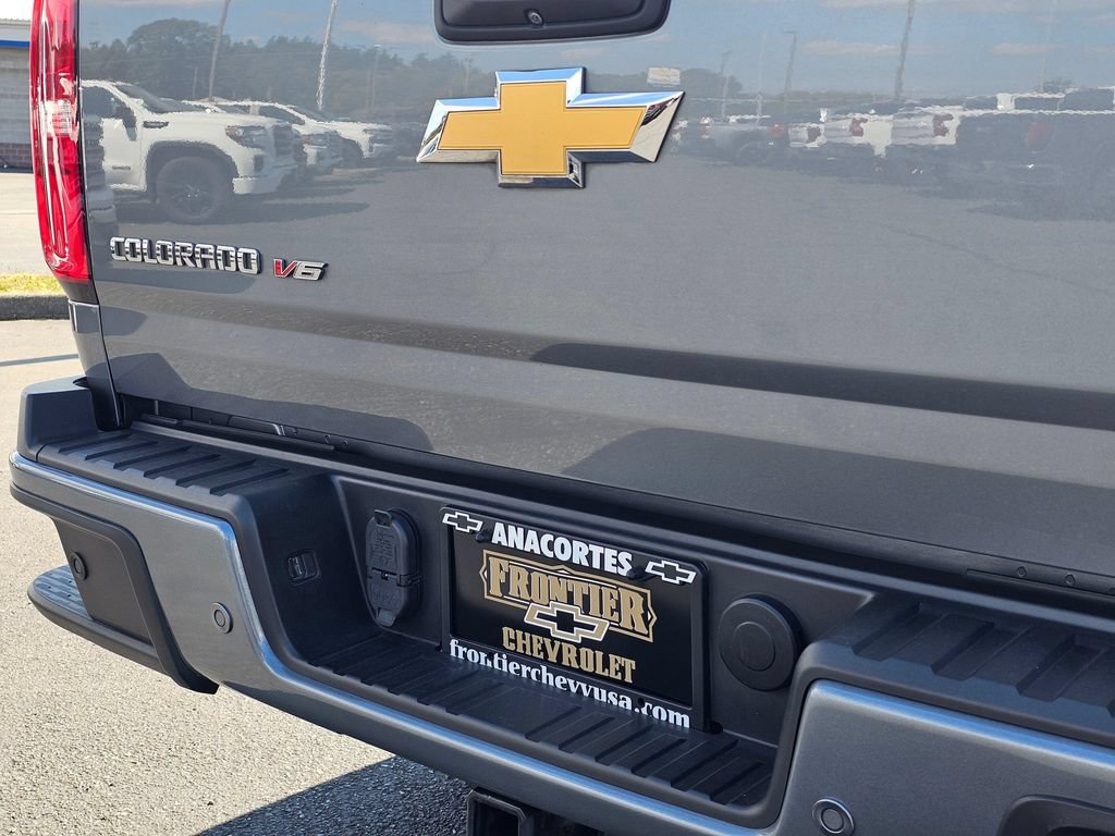 Used 2019 Chevrolet Colorado Z71 AWD/4WD image 14