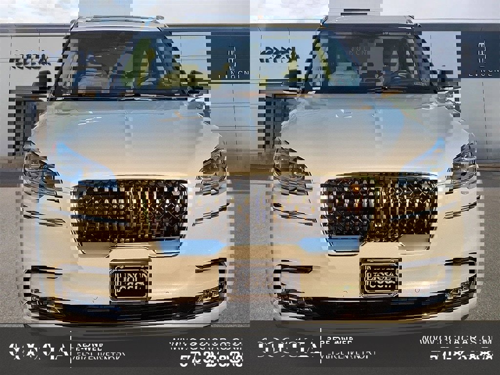 Certified 2021 Lincoln Aviator Grand Touring w/ Equipment Group 301A image 2