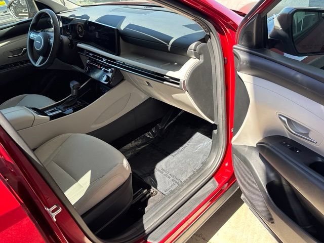 Used 2025 Hyundai Tucson SEL AWD/4WD image 29