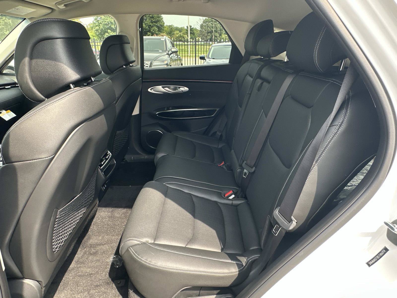 New 2026 Genesis GV70 2.5T AWD/4WD image 31