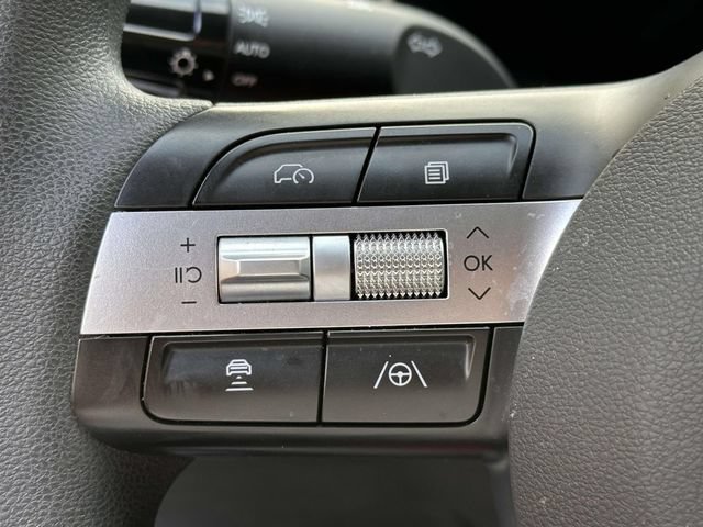 Used 2025 Hyundai Tucson SE AWD/4WD image 25