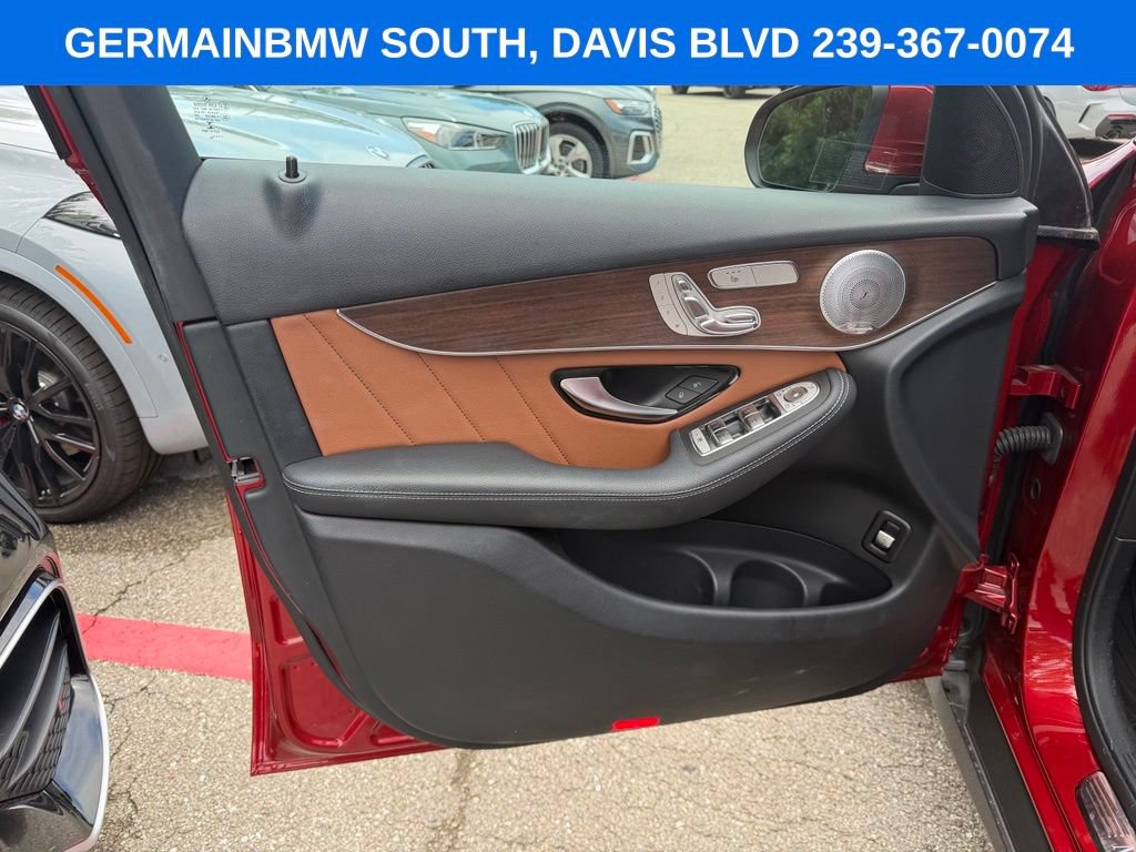Used 2020 Mercedes-Benz GLC 300 4MATIC image 13