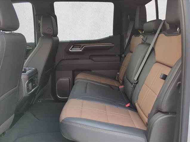 Used 2024 Chevrolet Silverado 1500 High Country image 21