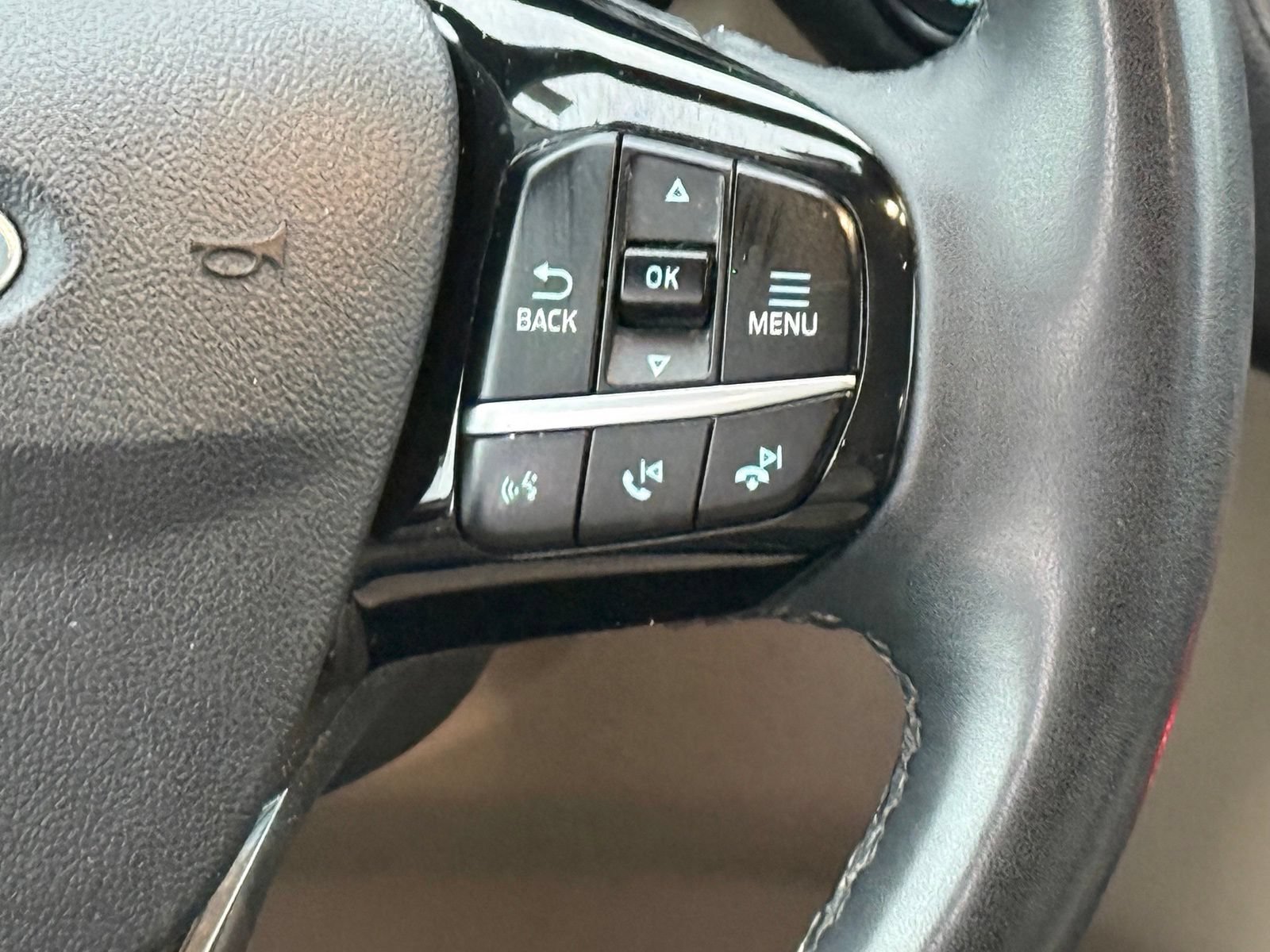 Used 2022 Ford Escape Titanium FWD image 29
