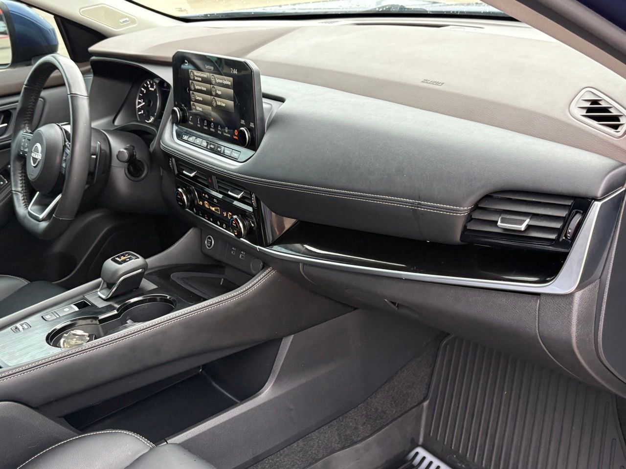 Certified 2023 Nissan Rogue SL w/ SL Premium Package FWD image 40