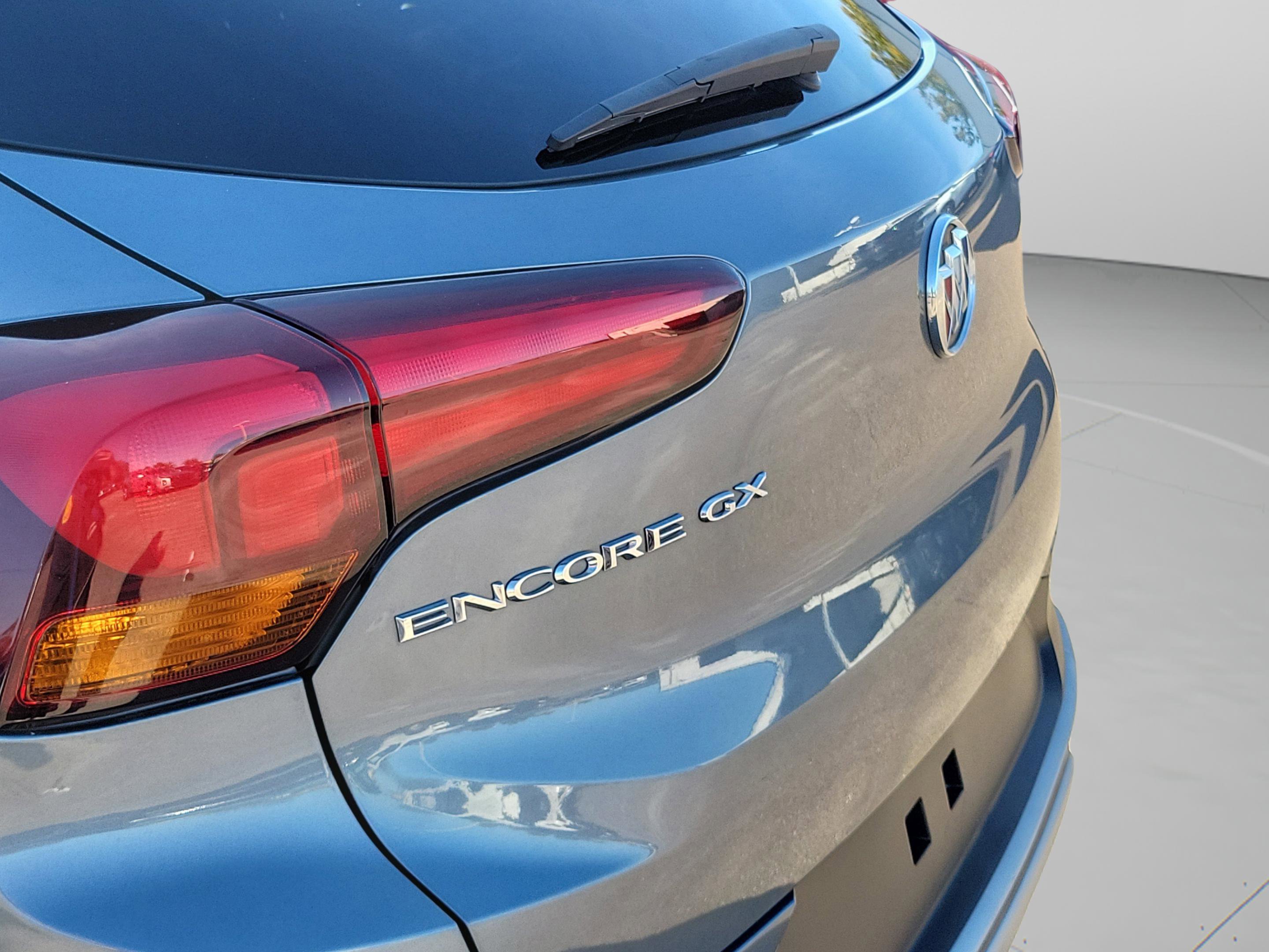 Used 2022 Buick Encore GX Select image 26