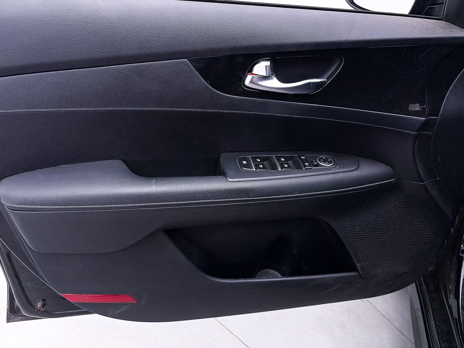 Certified 2024 Kia Forte GT-Line FWD image 16