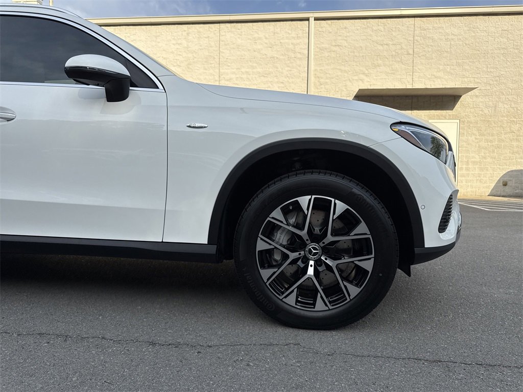 New 2025 Mercedes-Benz GLC 350e 4MATIC image 9