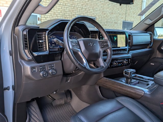Certified 2024 Chevrolet Silverado 1500 LT Trail Boss w/ LT Trail Boss Premium Package AWD/4WD image 4