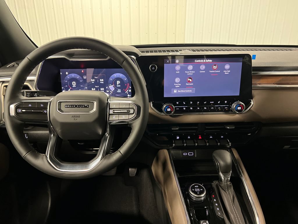 New 2026 GMC Canyon Denali w/ LPO, Black Badging Package AWD/4WD image 16