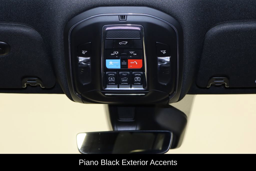 Used 2025 Jeep Wagoneer L Series II w/ Convenience Group I image 29