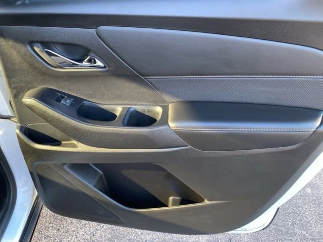 Used 2021 Chevrolet Traverse Premier w/ Redline Edition FWD image 39