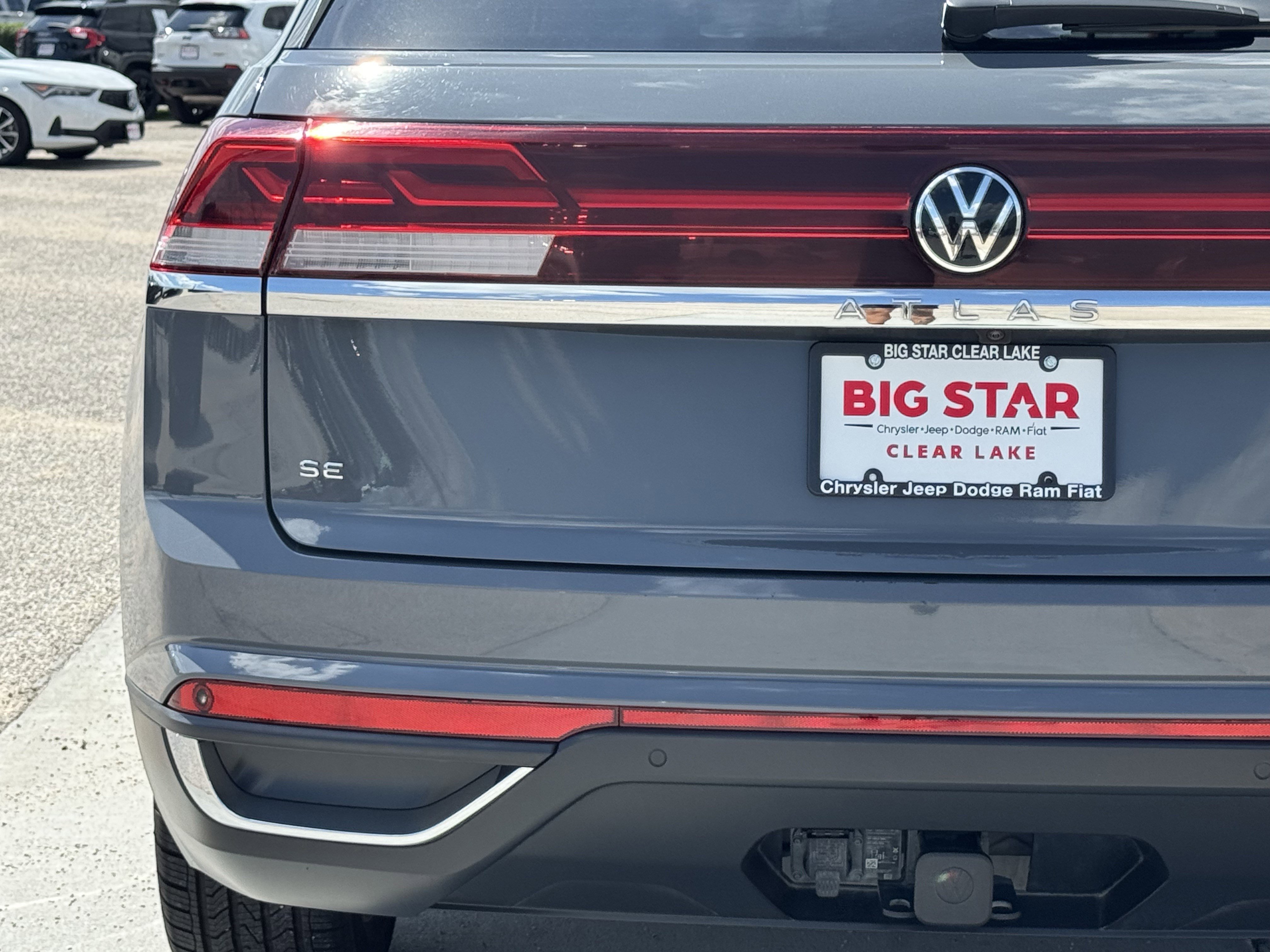 Used 2024 Volkswagen Atlas Cross Sport SE w/ Black Wheel Package FWD image 11