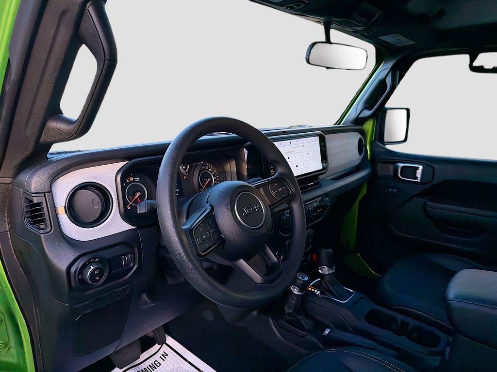 Used 2025 Jeep Gladiator Sport image 22