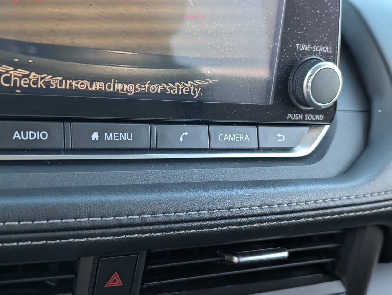 Used 2023 Nissan Rogue S FWD image 16