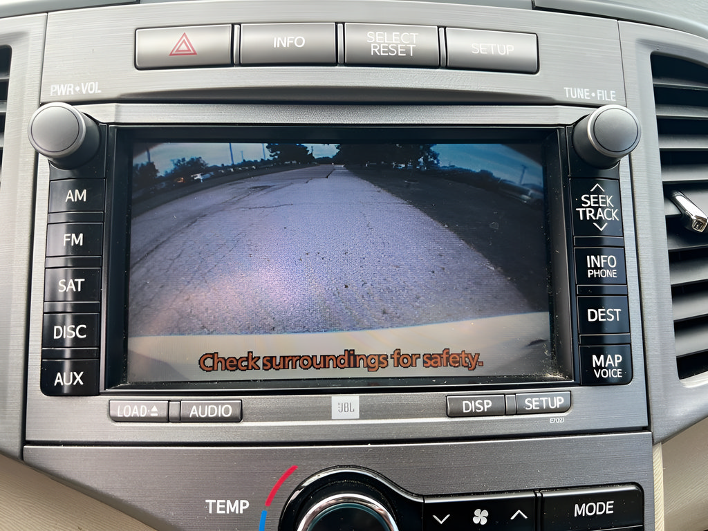 Used 2010 Toyota Venza AWD image 26