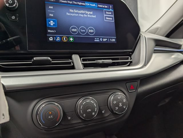 New 2026 Chevrolet Trax LS w/ LS Convenience Package FWD image 20