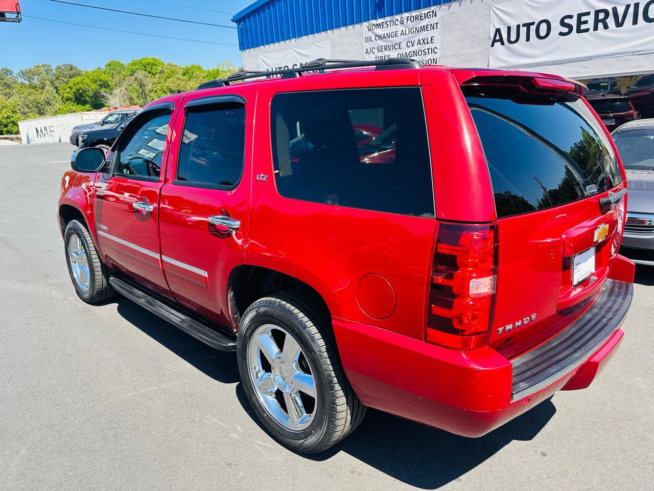 Used 2014 Chevrolet Tahoe LTZ image 3
