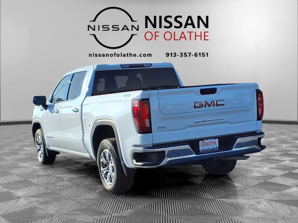 Used 2024 GMC Sierra 1500 SLT image 3