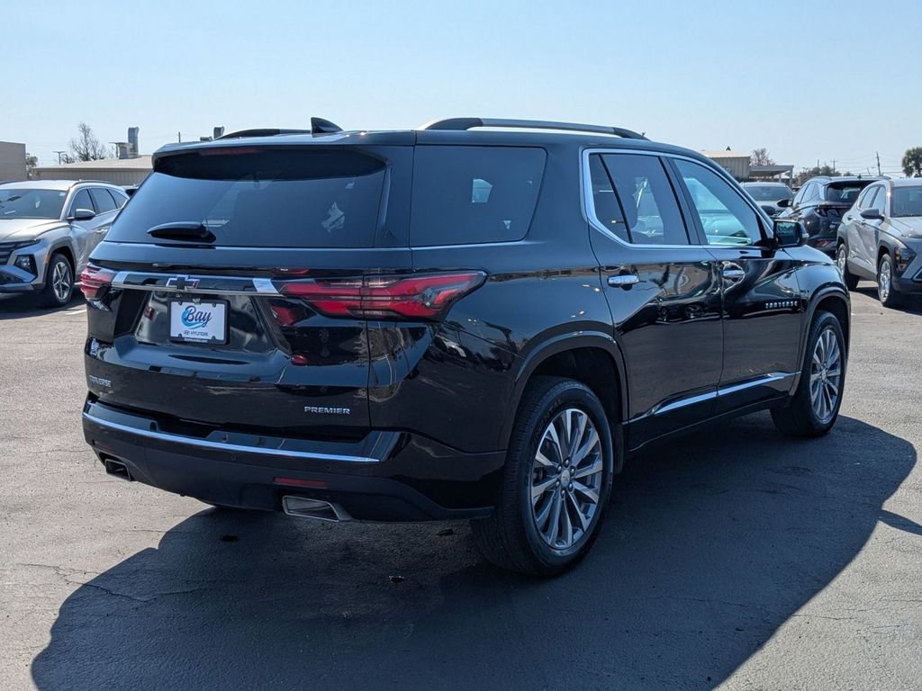 Used 2023 Chevrolet Traverse Premier image 5