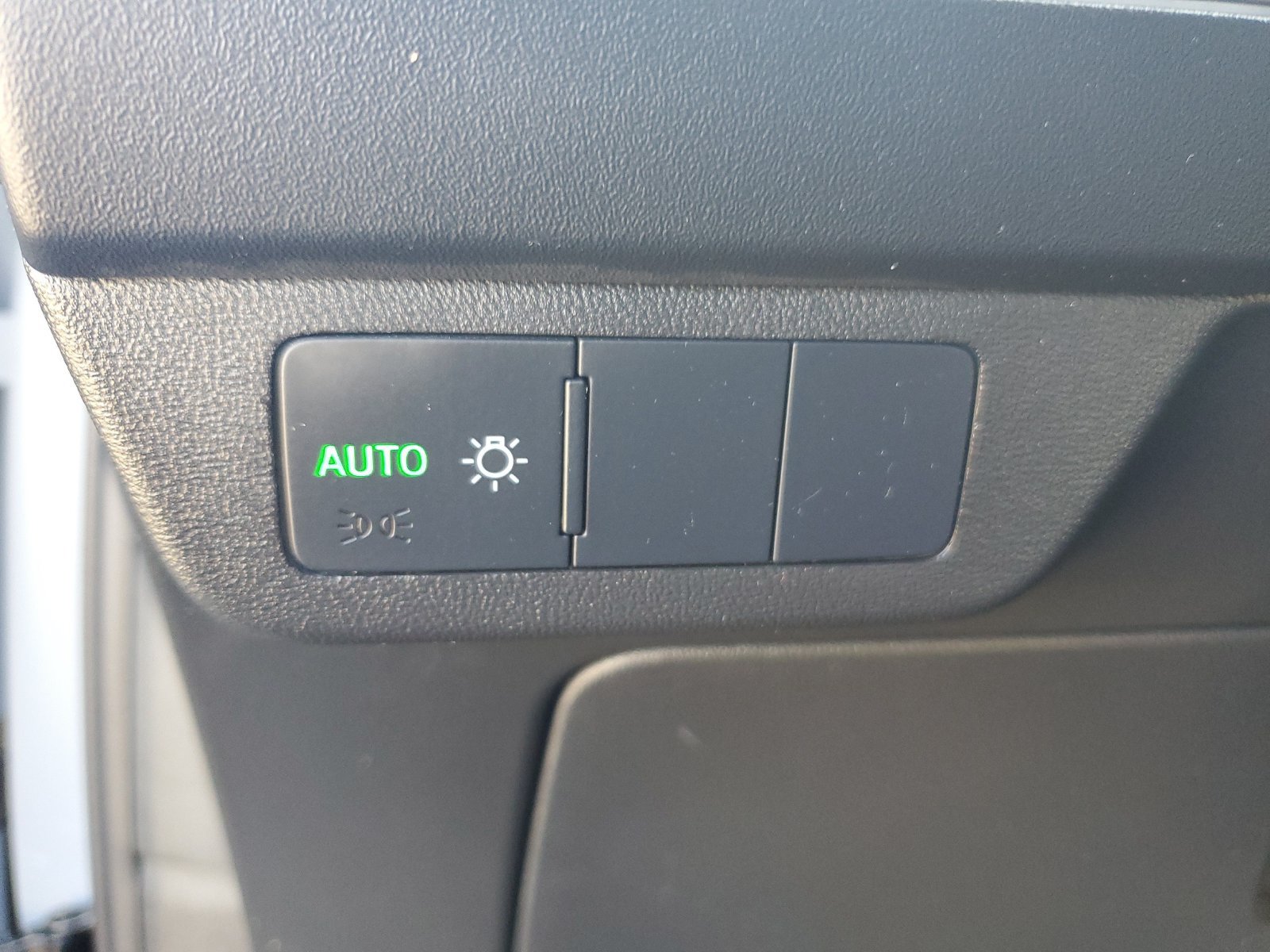 Used 2024 Audi Q4 e-tron Premium Plus w/ Premium Plus AWD/4WD image 23