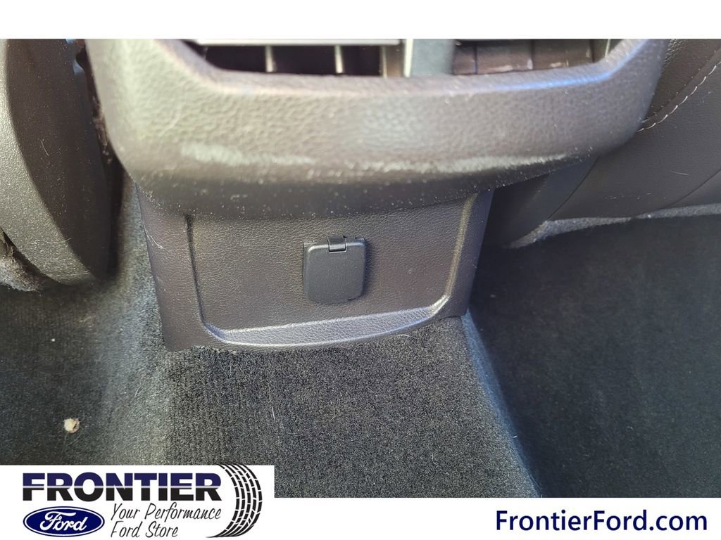 Used 2016 Ford Fusion SE w/ Equipment Group 202A image 13