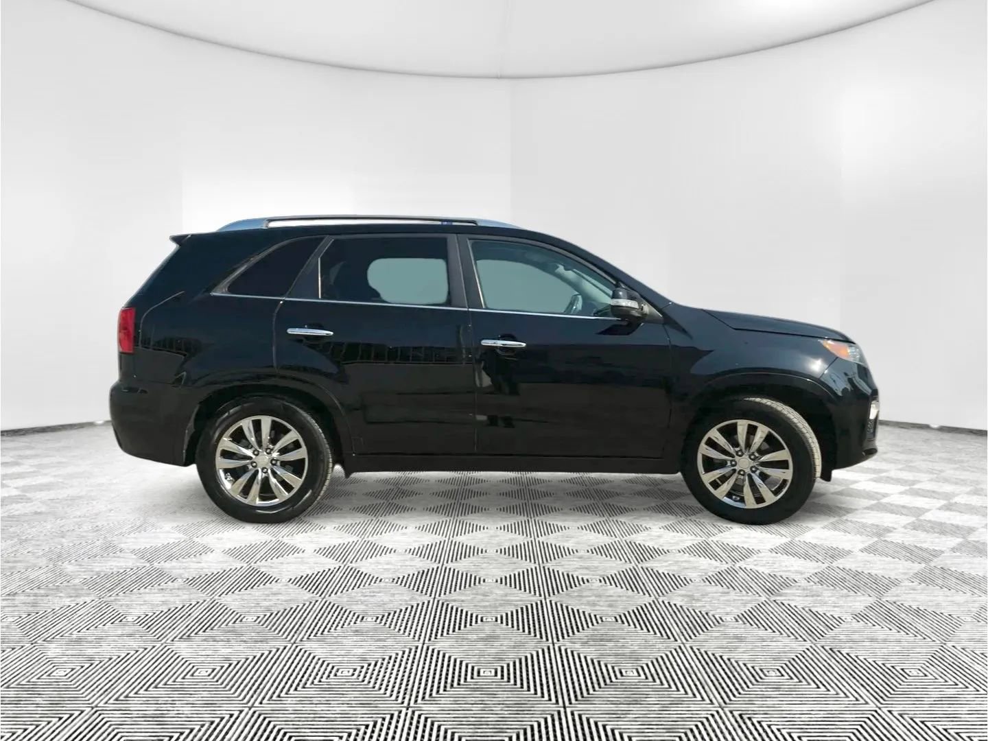 Used 2012 Kia Sorento SX image 5