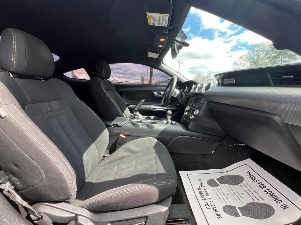 Used 2018 Ford Mustang GT RWD image 19