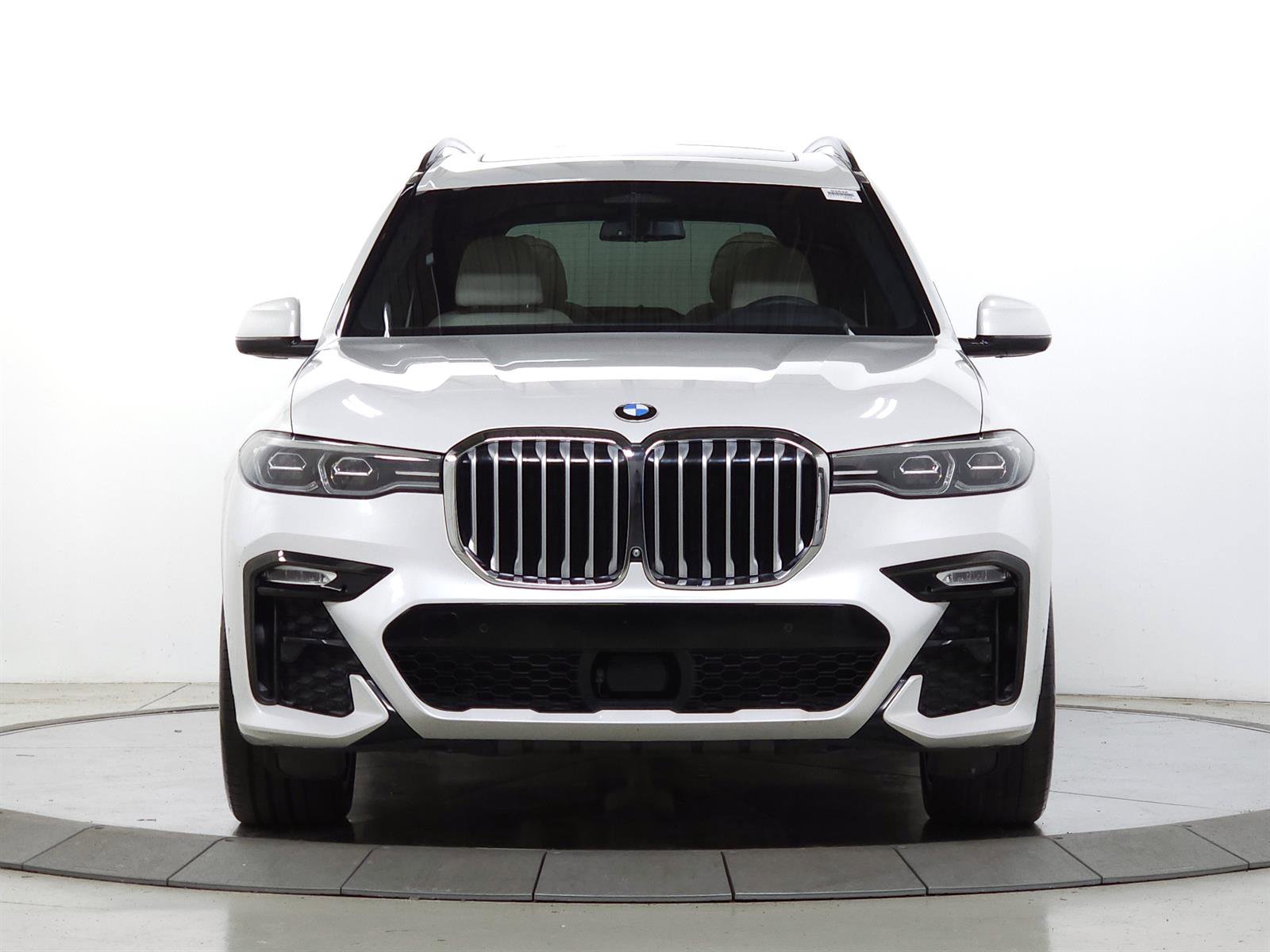 Used 2019 BMW X7 xDrive40i w/ Premium Package image 2
