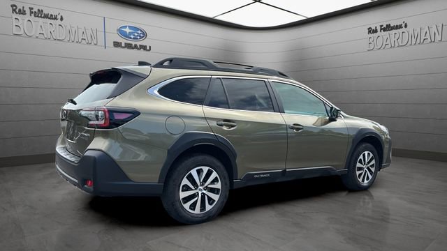 Used 2024 Subaru Outback Premium AWD/4WD image 4