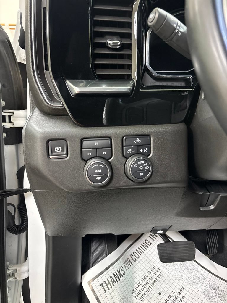 Used 2025 Chevrolet Silverado 2500 LT w/ Convenience Package AWD/4WD image 11