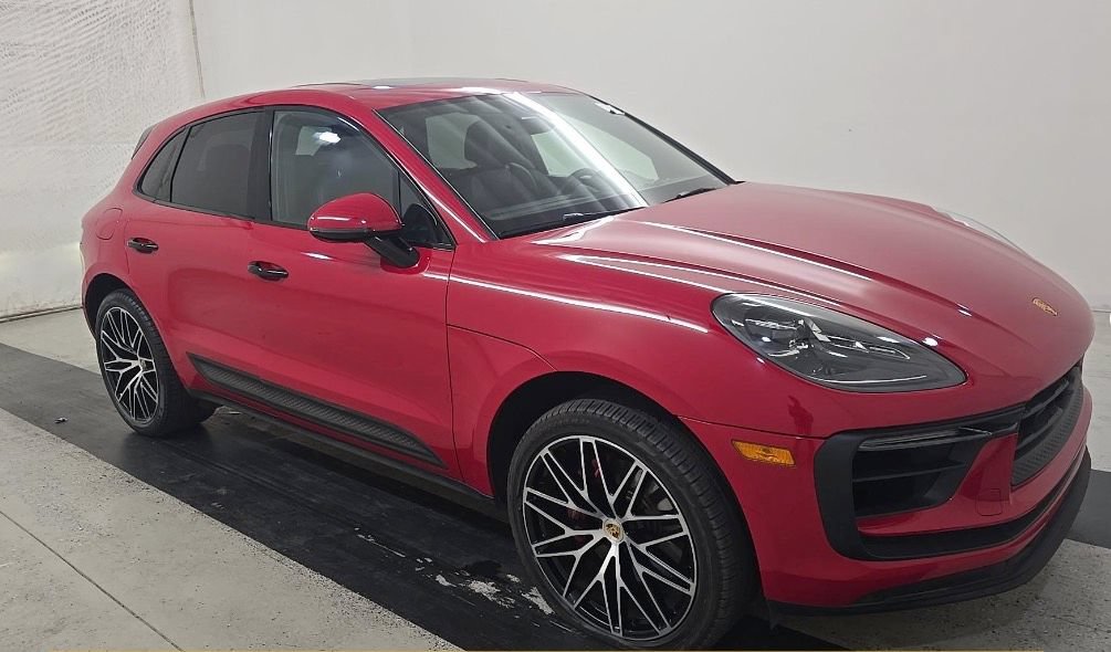 Used 2023 Porsche Macan S w/ Premium Package Plus AWD/4WD image 2