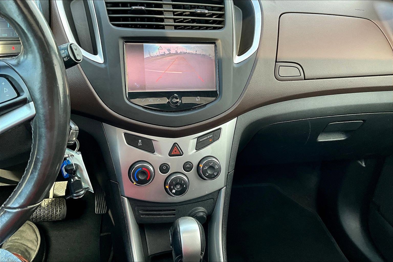 Used 2015 Chevrolet Trax LT w/ LT Sun and Sound Package AWD/4WD image 15