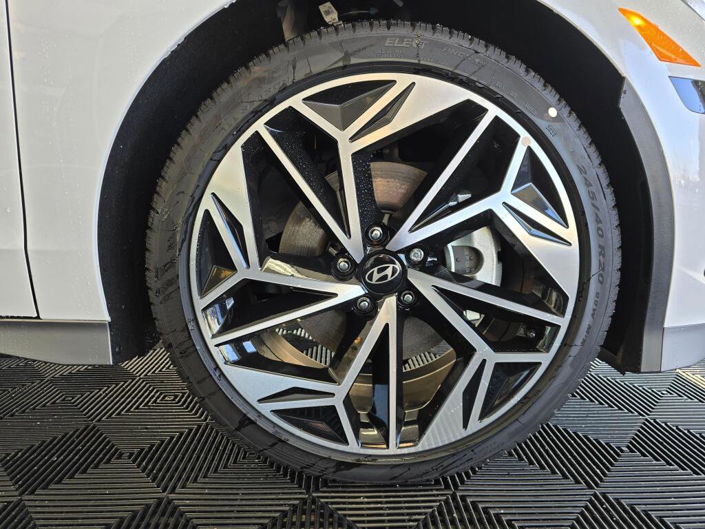 New 2024 Hyundai Ioniq 6 SEL image 10