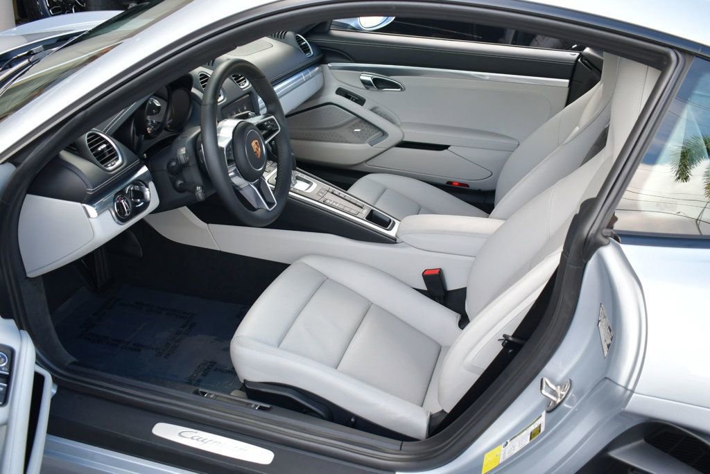 Used 2018 Porsche 718 Cayman RWD image 38