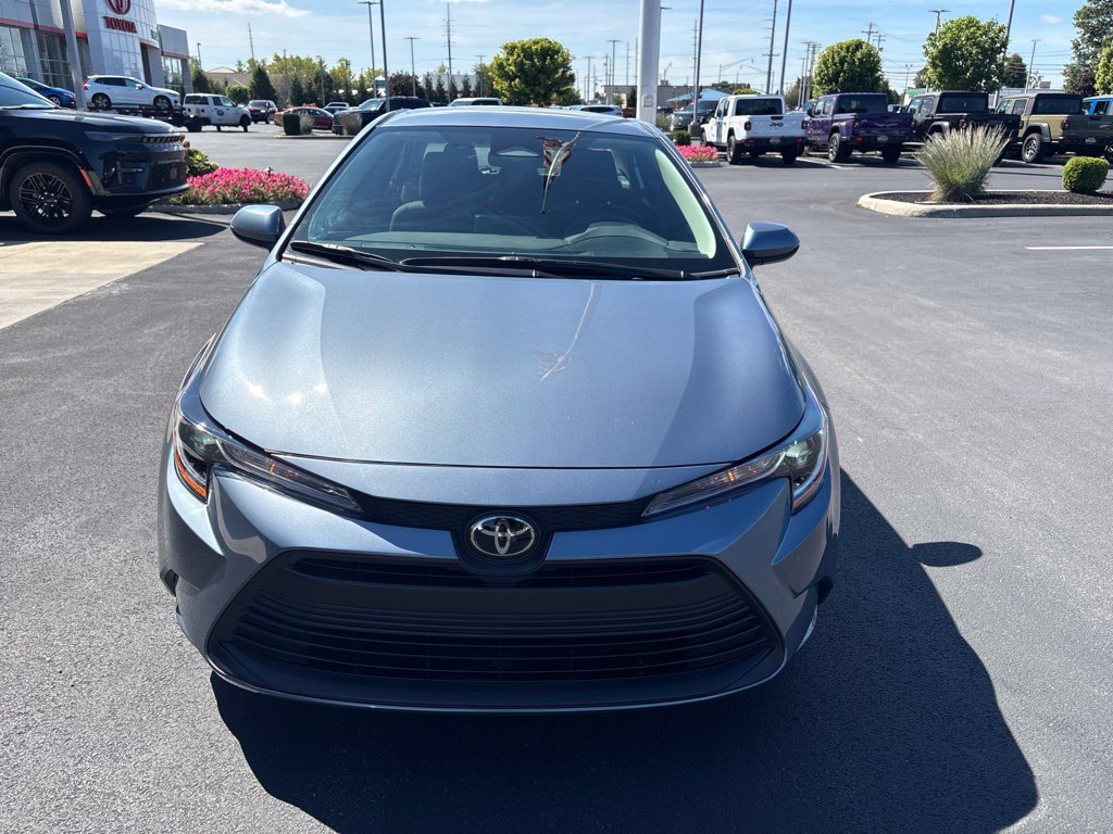 Used 2025 Toyota Corolla LE FWD image 8