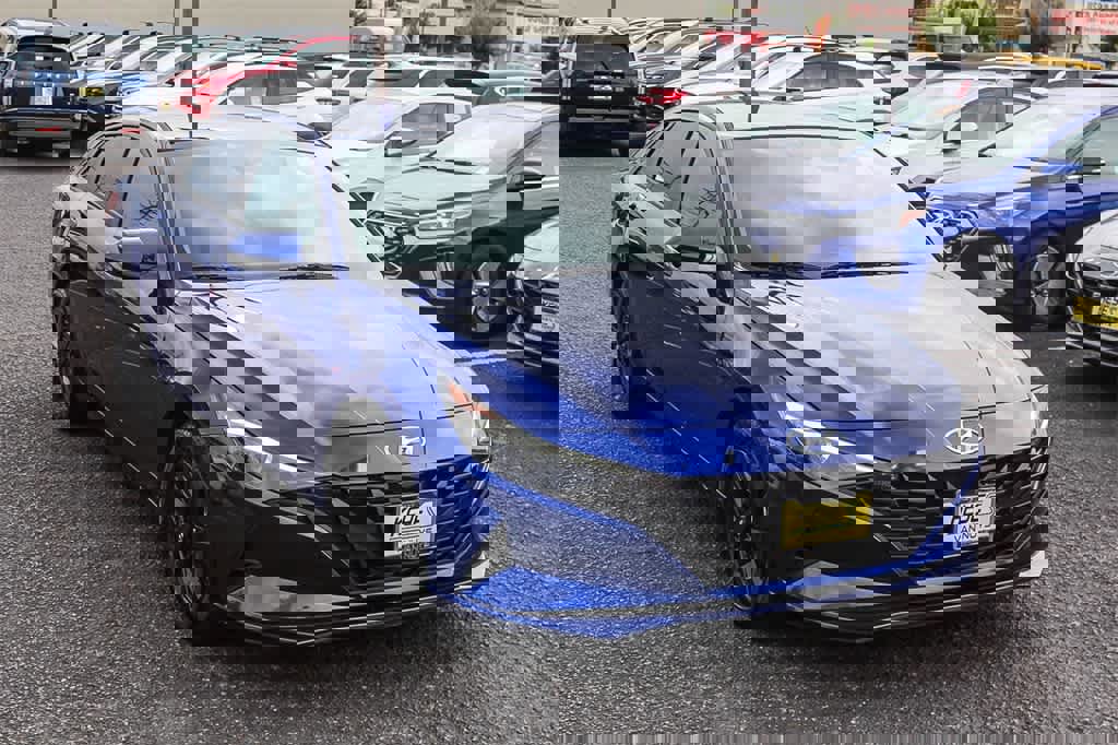 Used 2023 Hyundai Elantra Blue w/ Cargo Package image 2