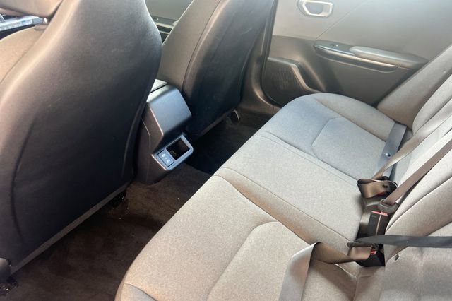 Used 2025 Kia K4 image 14