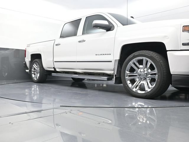 Used 2018 Chevrolet Silverado 1500 LTZ Z71 w/ LTZ Plus Package AWD/4WD image 31
