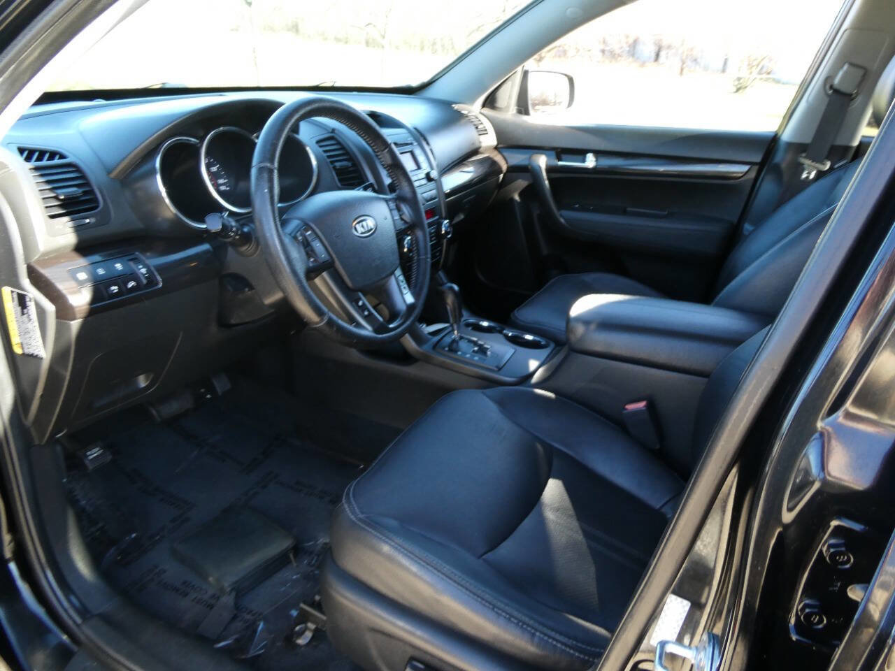 Used 2011 Kia Sorento EX w/ Premium Pkg image 10