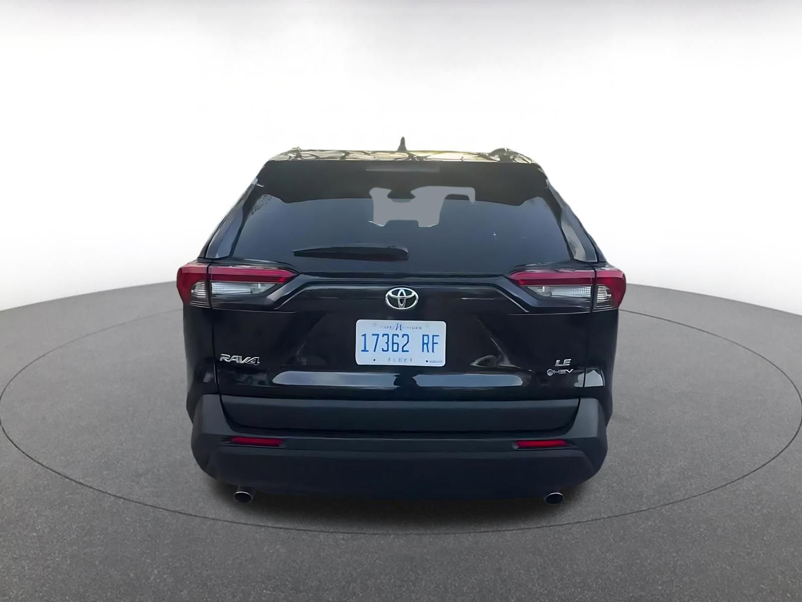 Used 2025 Toyota RAV4 LE AWD/4WD image 12