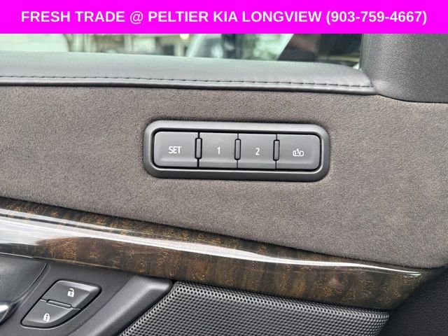 Used 2019 Cadillac Escalade ESV Platinum AWD/4WD image 12