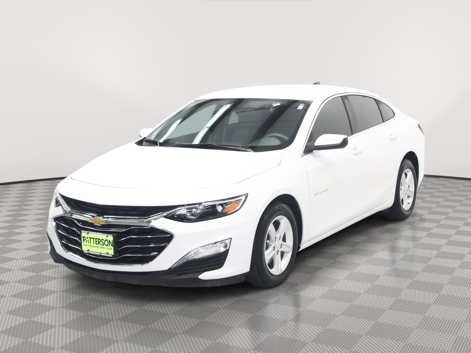 Used 2025 Chevrolet Malibu LS image 4